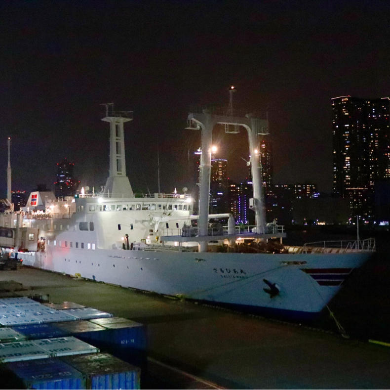 納涼船、シーズン初日に乗船_c0060143_11191912.jpg