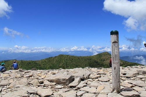 湯ノ丸山～烏帽子岳&仙ヶ滝のカモシカ_a0158702_20134048.jpg