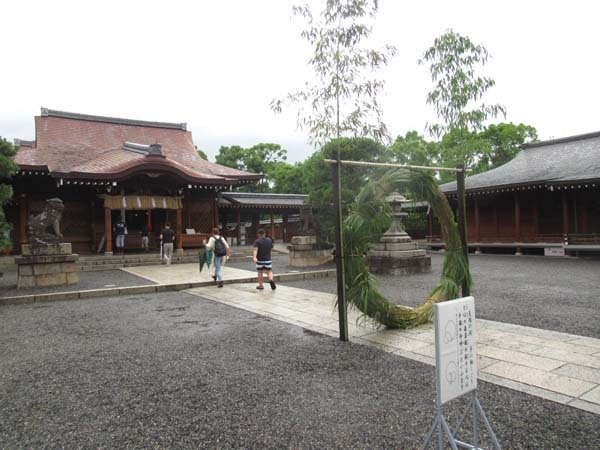 夏越の大祓い　茅の輪くぐり_e0048413_21084804.jpg