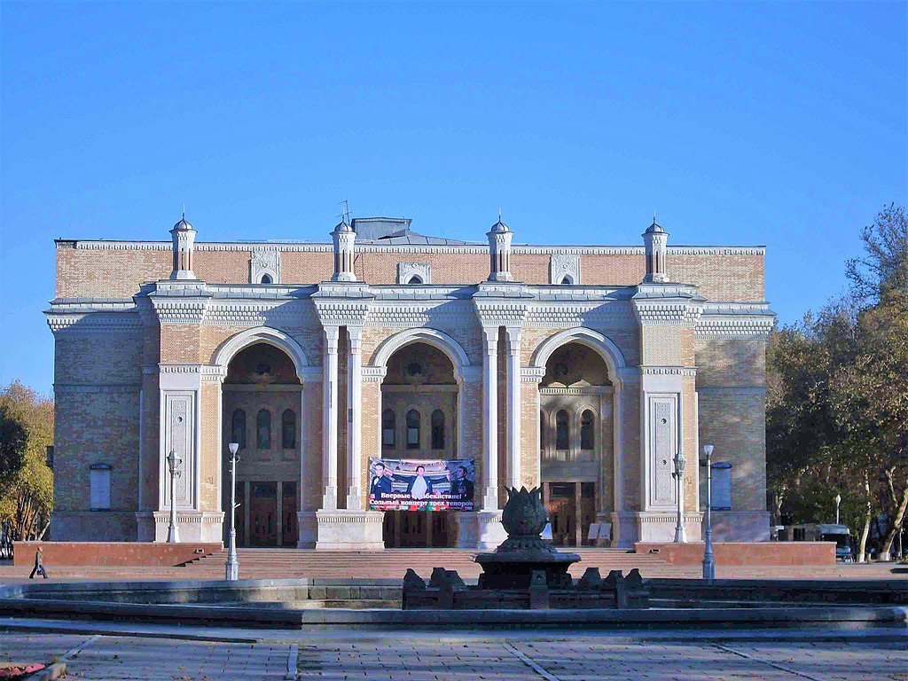 ウズベキスタン　ナヴォイ劇場_b0074416_00484386.jpg