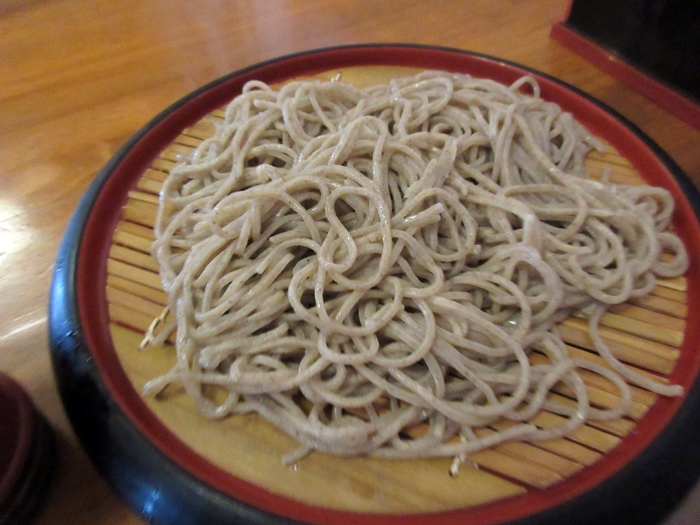 手打ち蕎麦「川船」で「おひさまセット」【大人の休日倶楽部パス旅3日目】_b0009849_155878.jpg