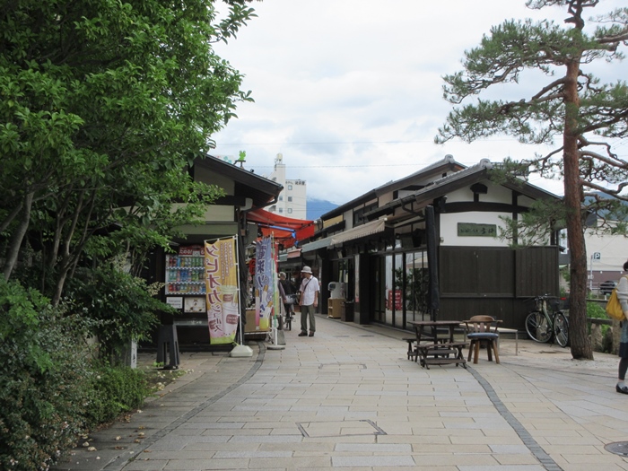 大名町通りーナワテ通りー「珈琲まるも」でプリンセット【大人の休日倶楽部パス旅3日目松本】_b0009849_16514950.jpg
