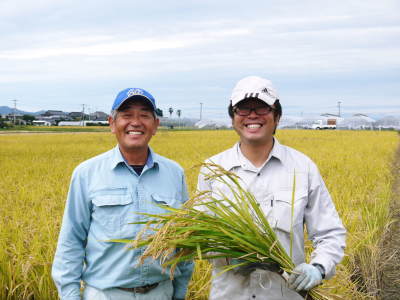 健康農園さんの令和元年の田植えの様子!菊池農業高校生さん達と共に!今年も無農薬栽培で育てます!前編_a0254656_15153306.jpg