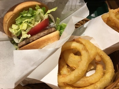 ミニどら焼きと久しぶりのモス ハーゲンダッツ バナナ&マスカルポーネ_f0231189_18583546.jpg