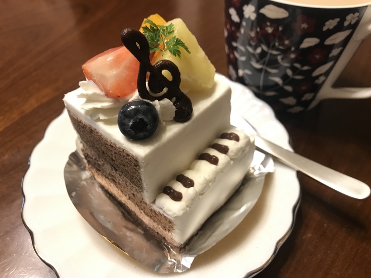 ピアノのケーキ Petit Lapin 橋本 よく飲むオバチャン 本日のメニュー