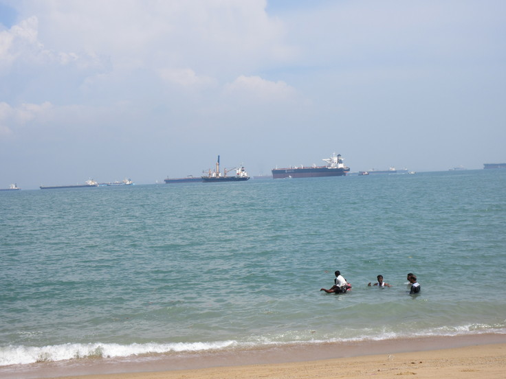 East Coast はシンガポール人の憩いの場です!_c0212604_20102867.jpg