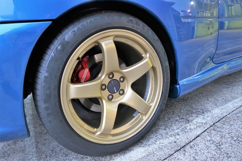 IMPREZA STI VERSION 22Bをコンチネンタルでキメル_f0076731_21375704.jpg
