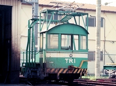 阪堺電気軌道 大和川検車区の入換車とデト11_e0030537_00384329.jpg