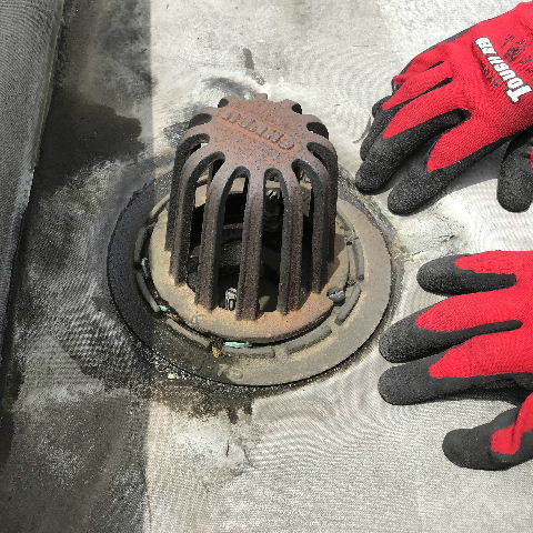 緊急オペ 防水シート_f0031037_17141096.jpg