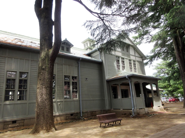 【松本市内観光】北杜夫が通った旧制松本高校を眺める_b0009849_18551032.jpg