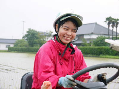 健康農園さんの令和元年の田植えの様子！菊池農業高校生さん達と共に！今年も無農薬栽培で育てます！後編_a0254656_19185343.jpg