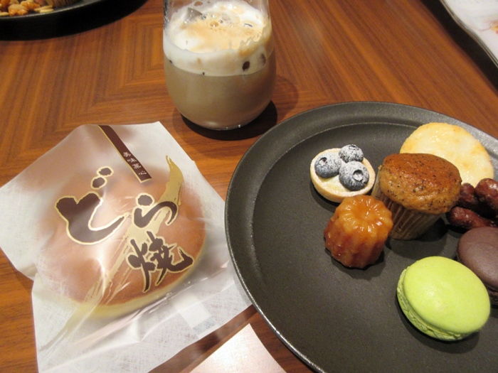 【グランドプリンスホテル高輪のクラブラウンジでチェックインとおやつ】_b0009849_21244884.jpg