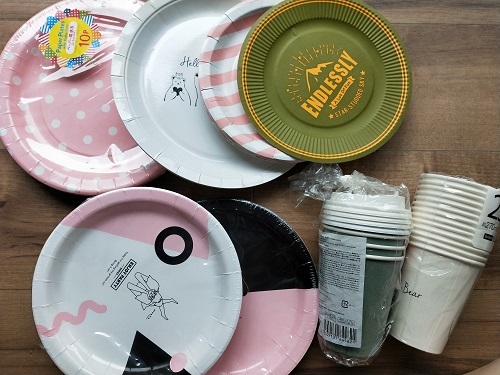 グレー 男前なセリアの食器用バッグは使いかけの紙製品の収納にピッタリ ほぼ100均で片付け収納に挑戦