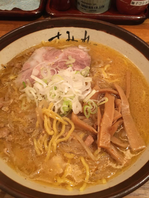 すみれの味噌ラーメン (*´ω`*) 久しぶり_f0212480_07172921.jpg