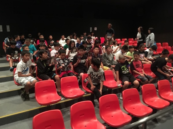 火山科学館 こんにちは 東小です
