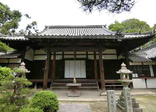 鎮守山塚古墳(ちんじゅやまづかこふん)光明院_a0045381_14260015.jpg
