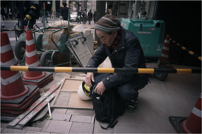 2095　どこか高級（2019年3月25日トポゴン25mmF4.5の大阪茶屋町の印象は）今がすべて_b0226423_12351387.jpg