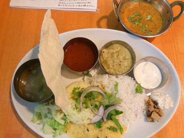 カレー病のため、カレー屋さんへ通院中！_f0140145_17411270.jpg