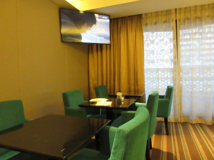 カトンスリングで一日を終える♪ Village Hotel Katog_c0212604_539072.jpg
