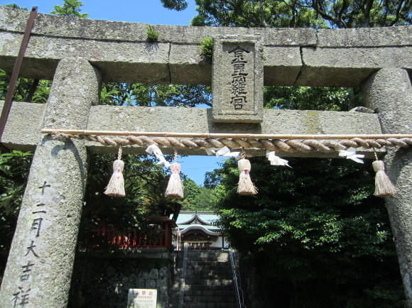 在自山は天蓋山・古代は馬を飼育し守る神が祀られた_a0237545_00224453.jpg