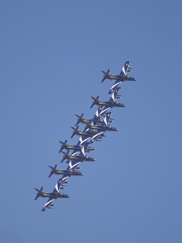 モデナ上空の華麗なるイタリア空軍アクロバットチーム Frecce Tricolori エミリアからの便り
