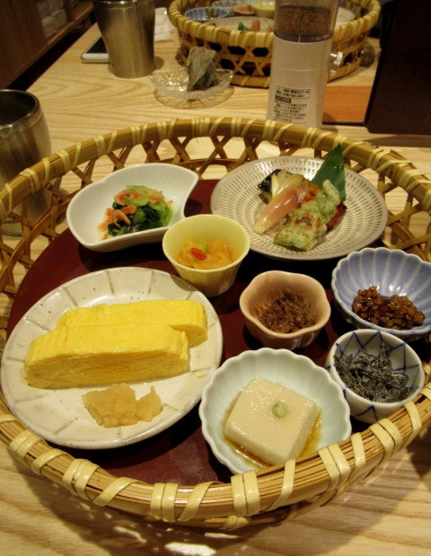 f0236260_23111936.jpg