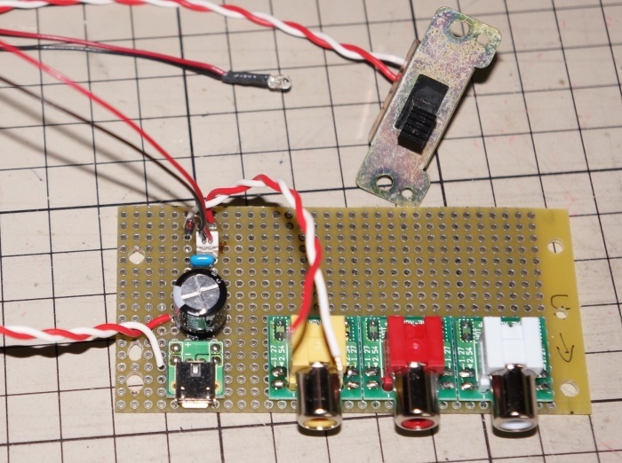 ファミコン筐体漂白（ただ日に晒すだけ）その後＋AV化とUSB電源。^o^;; : R/C 小型電動飛行機他諸々のNewsと戯言。 v^o^