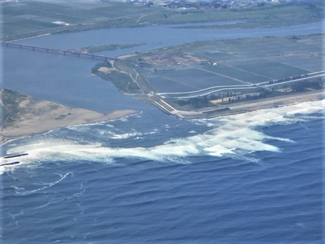 藤田八束の鉄道写真@梅雨の季節に鹿児島最南端の地開聞岳を見る、美しい海と空・・・梅雨の谷間の美しい景色、鹿児島、仙台、大阪にて_d0181492_19211167.jpg