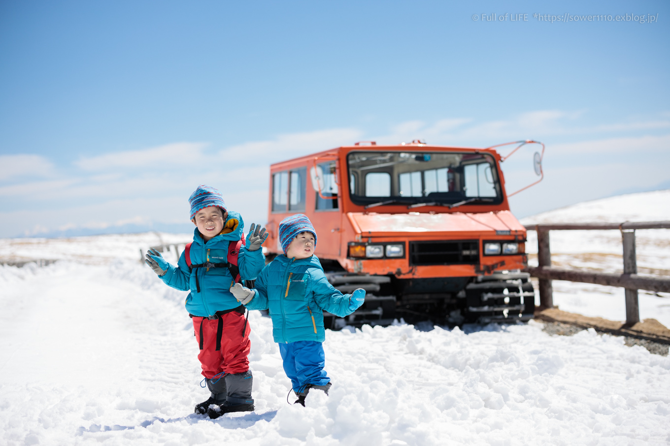 3歳5歳ちびっ子兄弟のスノーハイキング「美ヶ原高原」下山編_c0369219_13091637.jpg