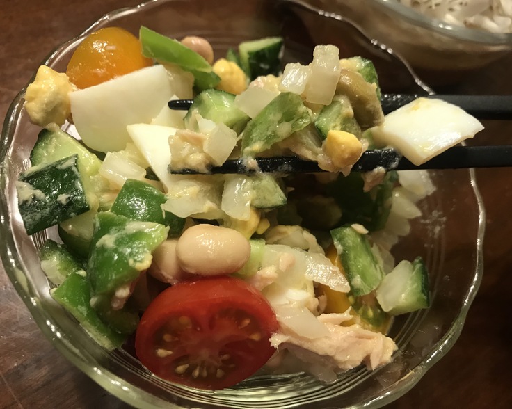 火曜の晩ごはん☆牛丼ライト風と豆のサラダ_c0212604_1954647.jpg