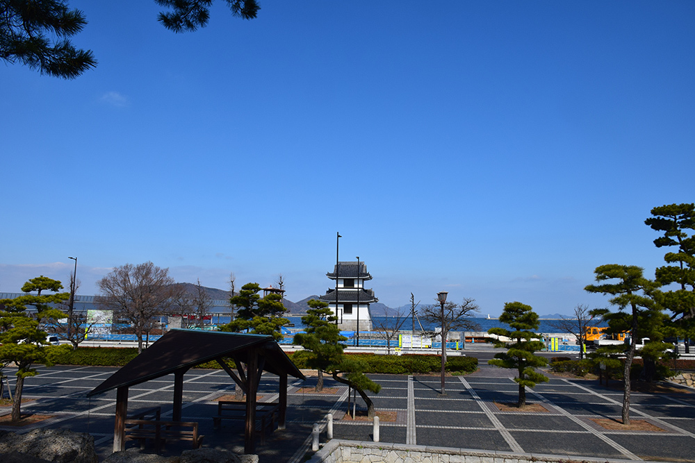 海に浮かぶ要塞、讃岐高松城を歩く。 その3 <水手御門、月見櫓、渡櫓>_e0158128_20051996.jpg