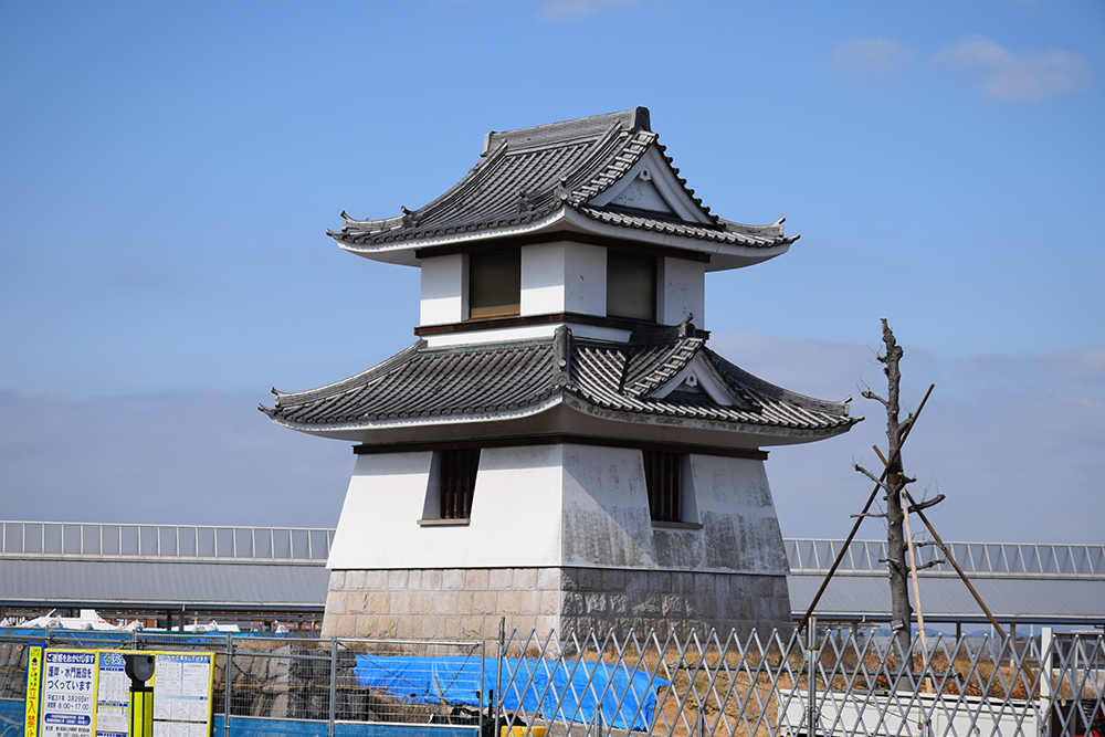 海に浮かぶ要塞、讃岐高松城を歩く。 その6 <外周、東の丸>_e0158128_21070200.jpg