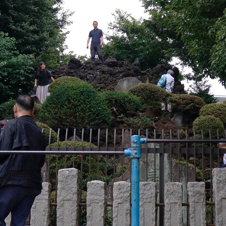 この二日間しか登れない、豊島長崎の富士塚・高松富士_c0060143_22185372.jpg