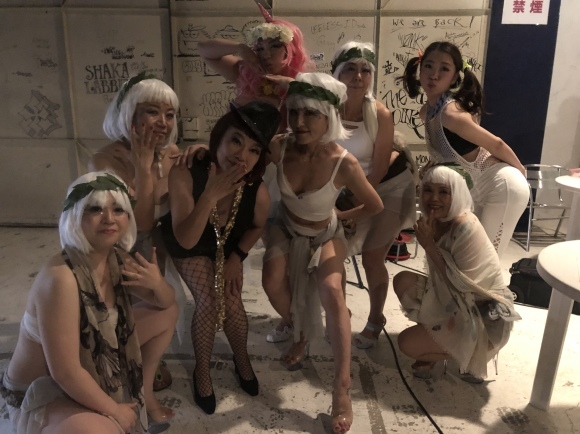 b0090081_08204797.jpeg