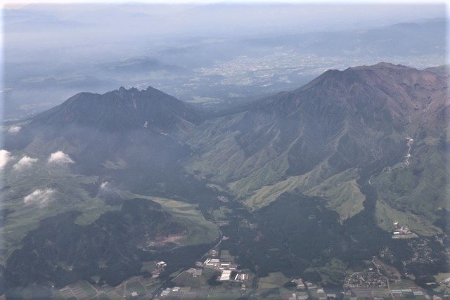 全日空で撮った写真@蔵王の絶景・・・そして、阿蘇の絶景、摩周湖の絶景_d0181492_17352453.jpg