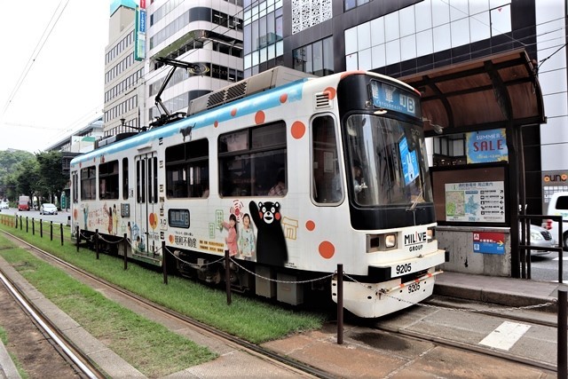 藤田八束の鉄道写真@熊本の路面電車、懸命に復興に向かう熊本・・・頑張れ熊本、熊本城の復興が面白い_d0181492_17451981.jpg