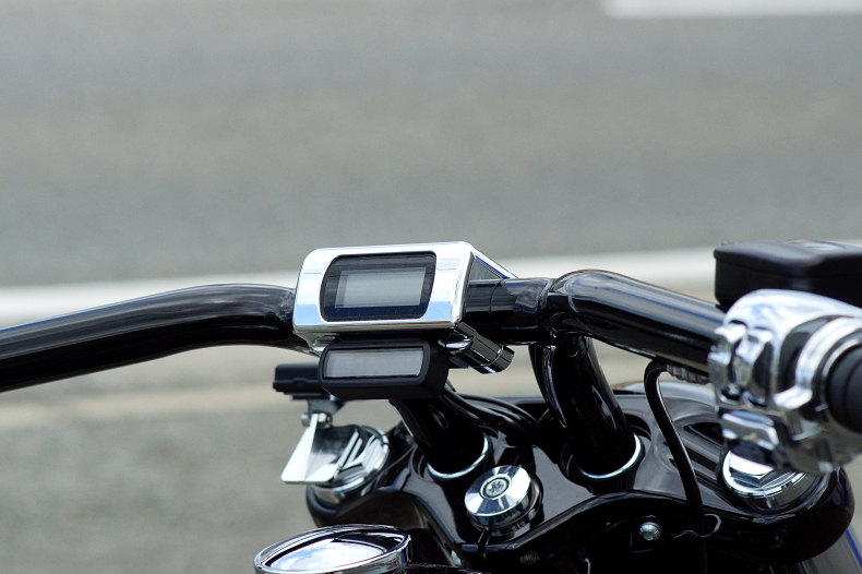 M8 BREAKOUT ハンドル交換_e0127304_10565347.jpg