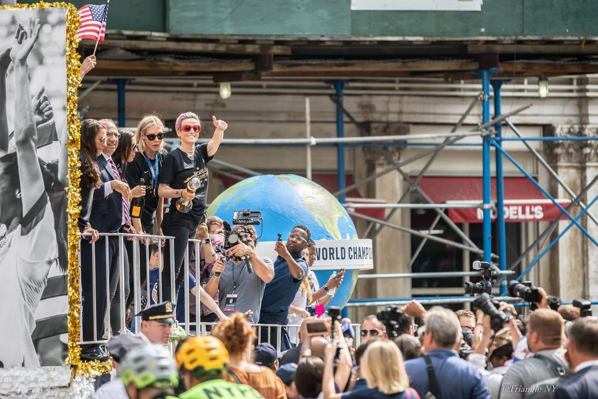NYC Fetes 2019 Women\'s World Cup Champions With Victory Parade!!_a0274805_19085732.jpg