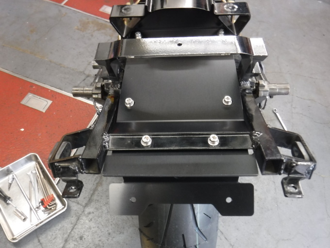 GPZ900R(A16)・・・マグタン装着でござる。その8_a0163159_21503415.jpg