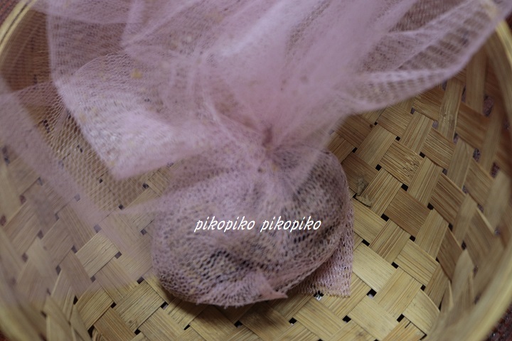 草木染 紫陽花の花びら染め_e0353681_22230796.jpg