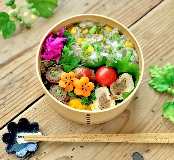 K fleurs さんと スモークツリーとナツハゼと お弁当_d0249193_19404768.jpg