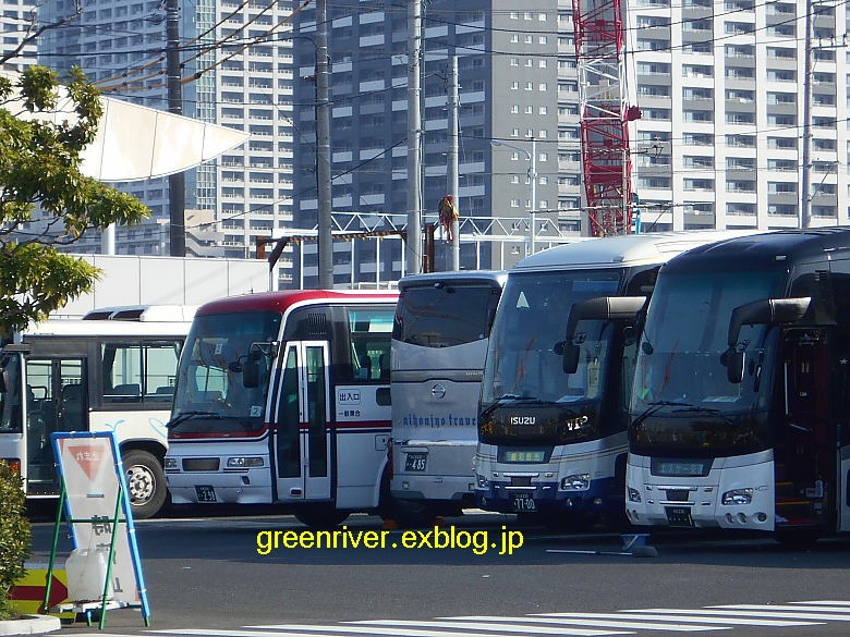 前向き駐車のメリット_e0004218_2025091.jpg