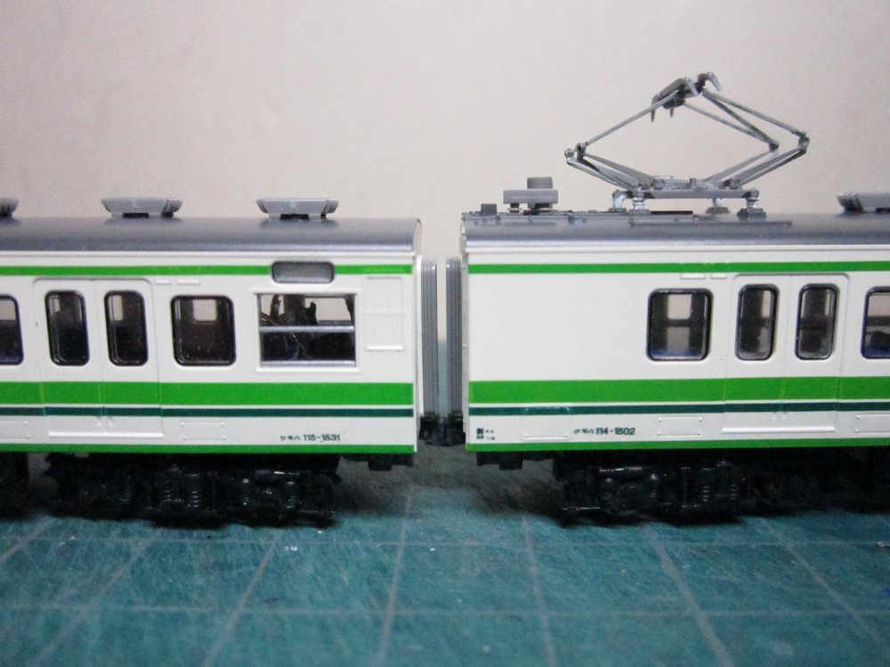 TOMIX 115系1000番台近郊電車(新潟色・S編成)セットBをイジろう　その３_e0120143_10285798.jpg