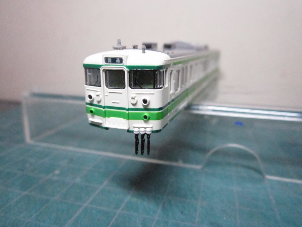 TOMIX 115系1000番台近郊電車(新潟色・S編成)セットBをイジろう　その３_e0120143_10291278.jpg