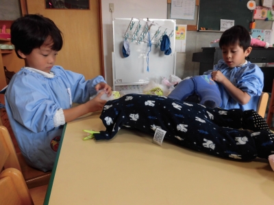 気分はすっかりパパとママ?!_a0382671_12552717.jpg