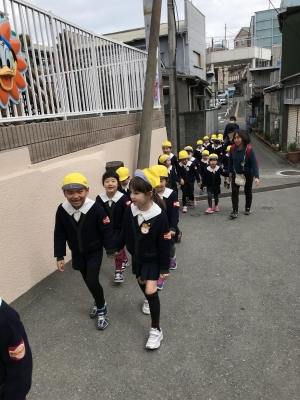 卒園遠足に行ってきました_a0382671_12561570.jpg
