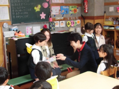 2019年4月生まれのお誕生日会_a0382671_12562609.jpg