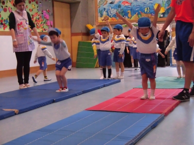 うんどう遊び楽しいね。_a0382671_13255153.jpg