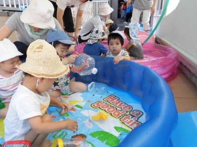 今日もプール遊びしました!_a0382671_13262067.jpg