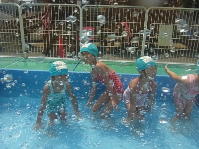 プール遊び!!_a0382671_13262221.jpg